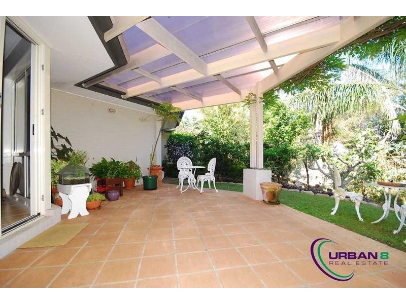 3 Parklane Tce, Brookfield QLD 4069